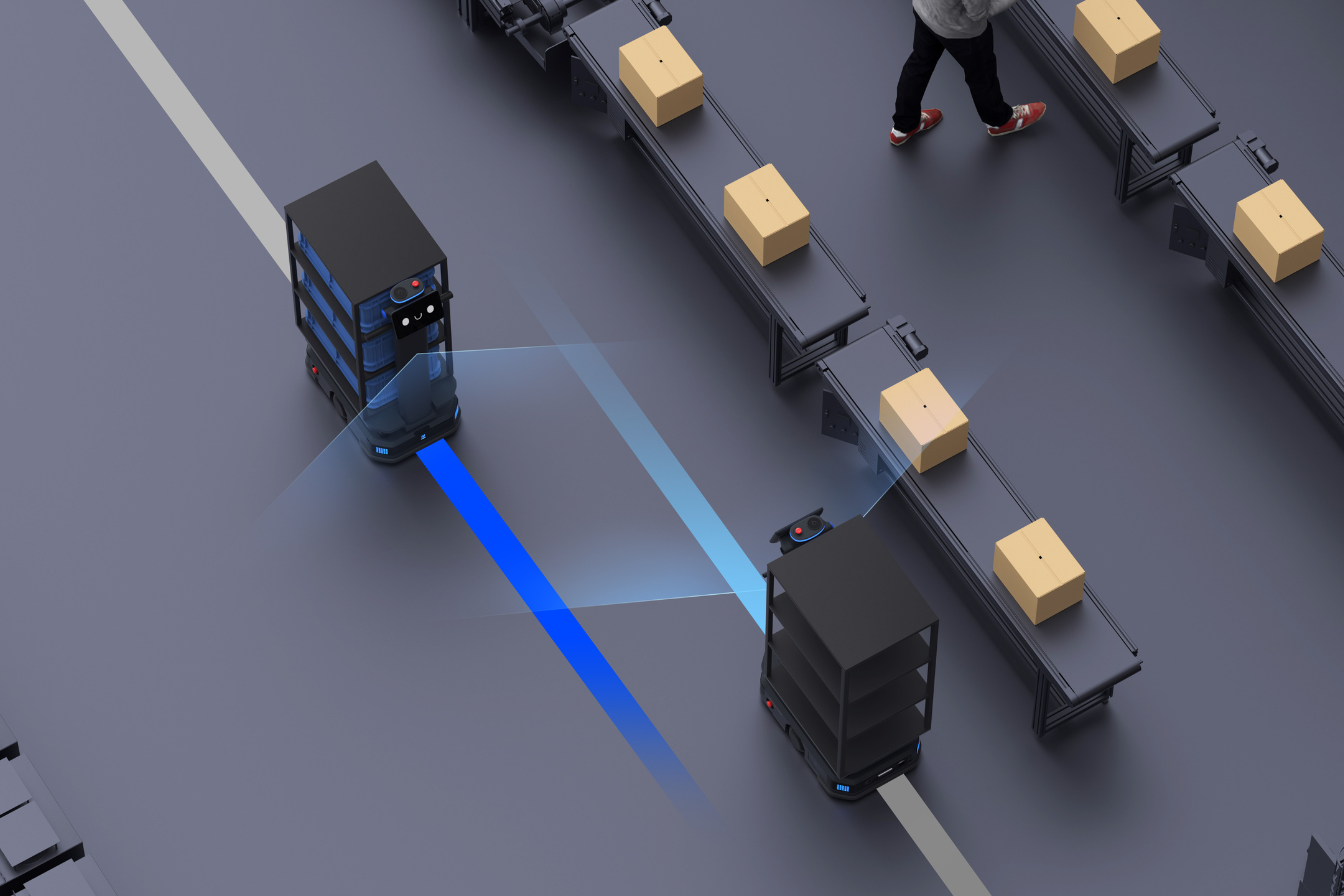 Zwei autonome Roboter koordinieren sich präzise inmitten automatisierter Förderlinien im Lager