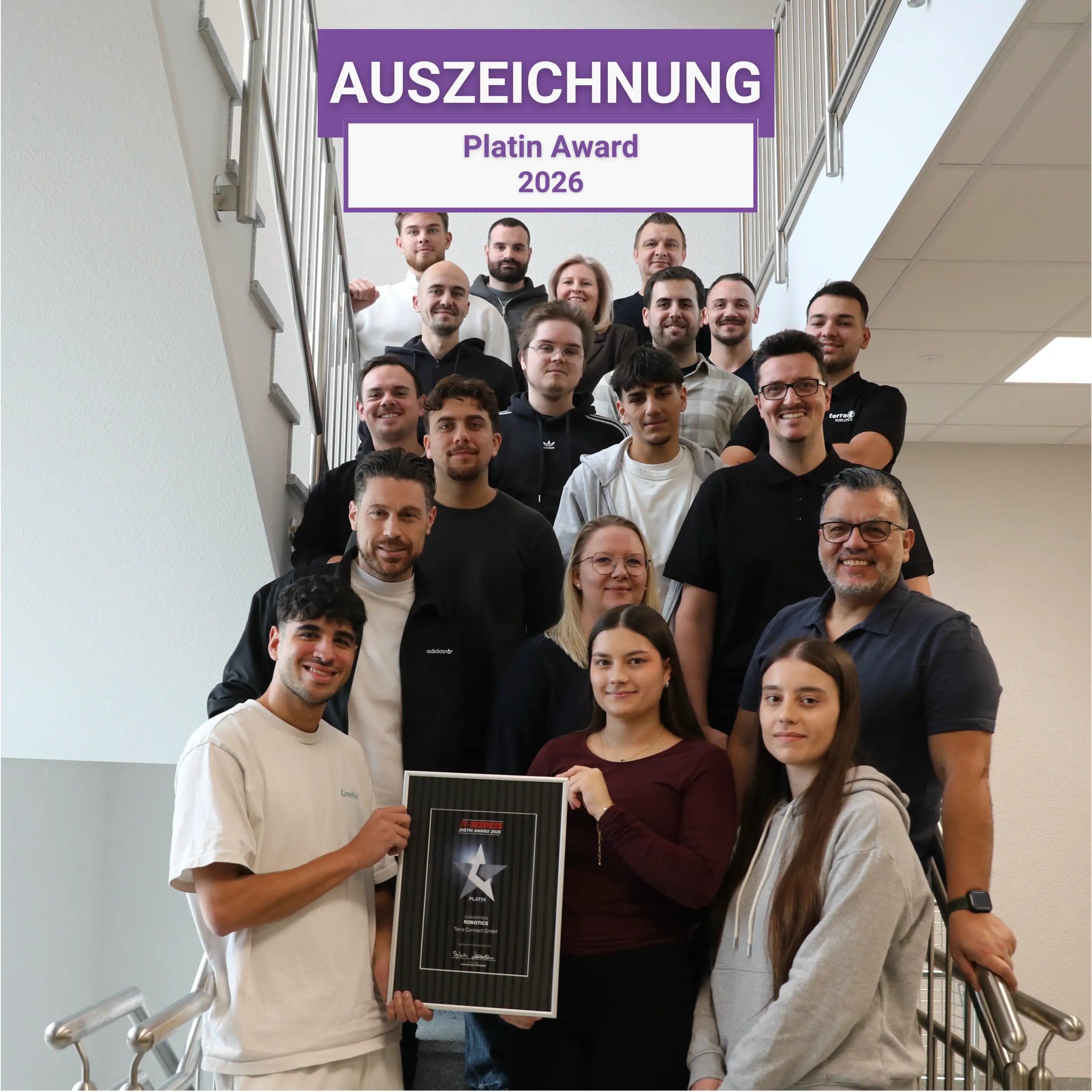 Terra Robotics Team mit Platin Award 2026 für exzellente Lösungen mit Service und Reinigungsrobotern