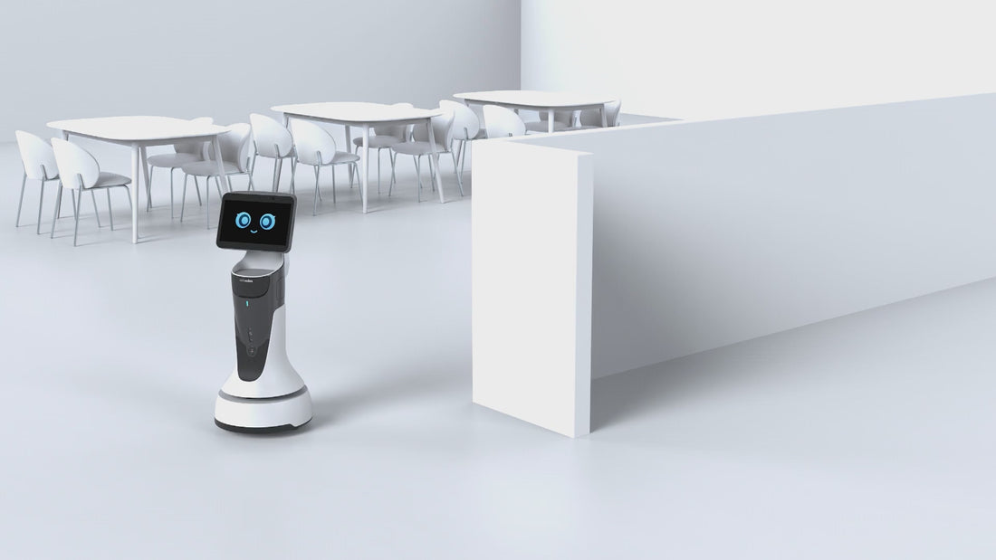 GreetingBot Mini erkennt Gast im Restaurant, begrüßt ihn freundlich und weist interaktiv den Weg